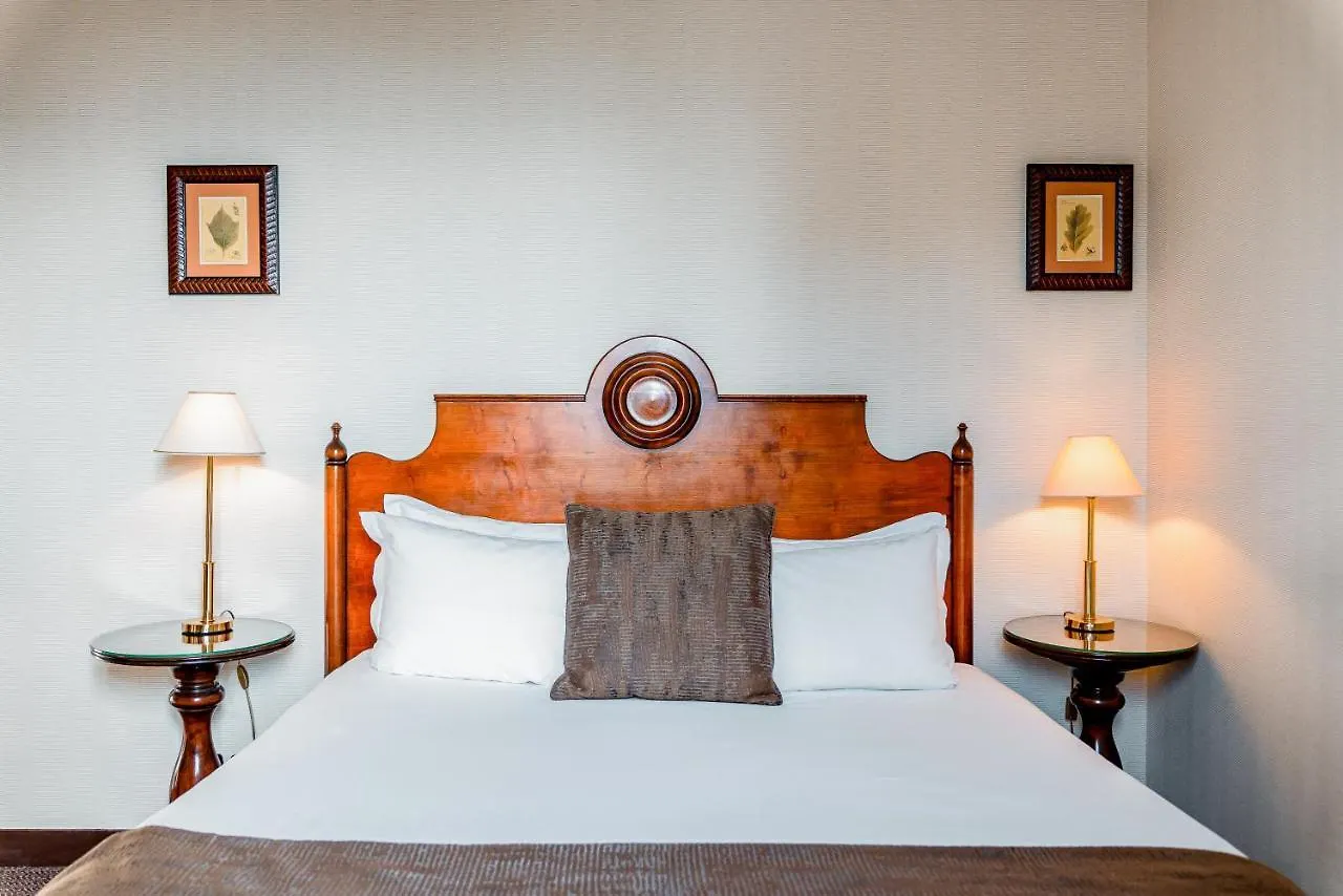 Montparnasse Hotel 4*
