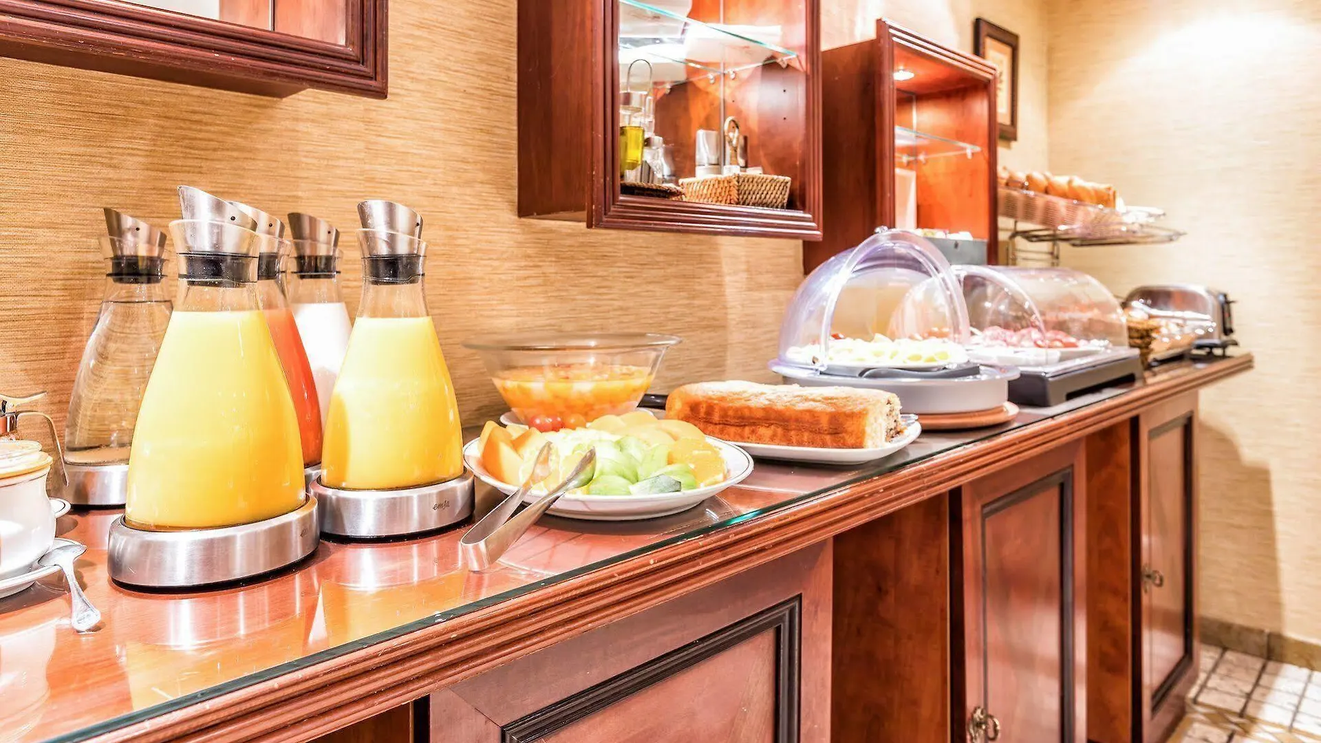 Hotel Montparnasse 4*